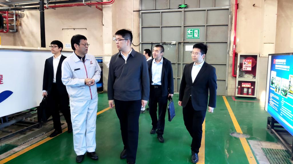 深入调研 务求实效 | 中国西电党委副书记、总司理赵启调研西开精饰-西安西电高压开关有限责任公司