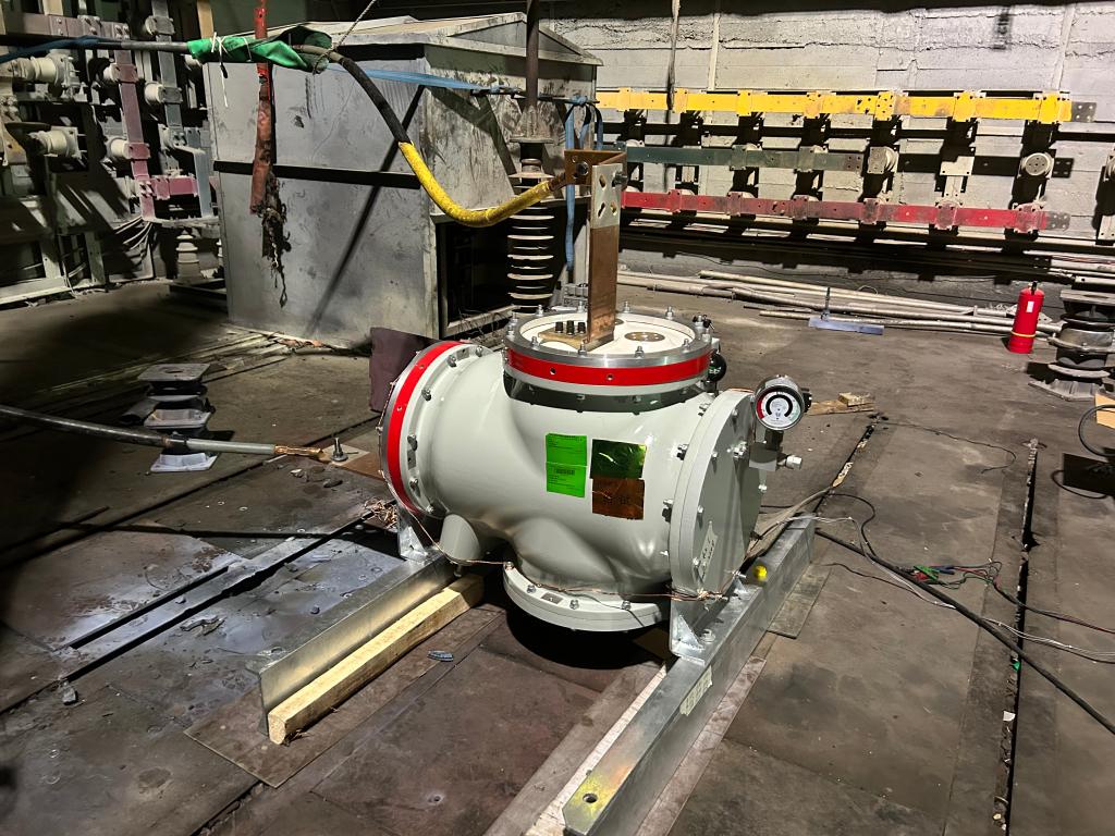 主题教育·建新功 | 科技登高——西开有限40.5kV GIS项目顺遂通过所有型式试验 -西安西电高压开关有限责任公司